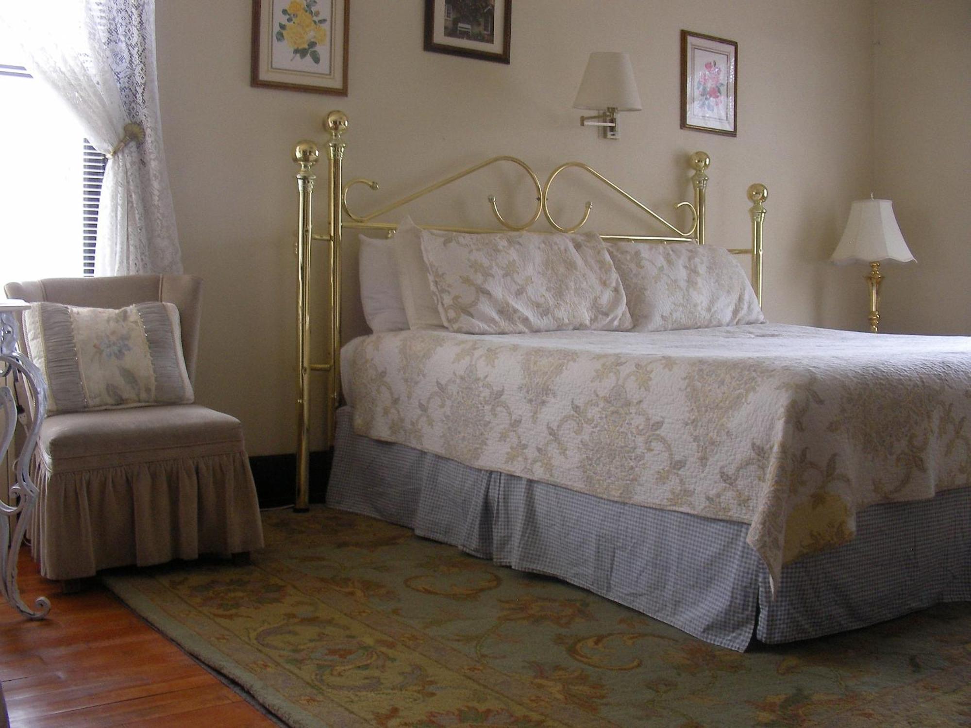 Standard King Room,109440657:JPEG